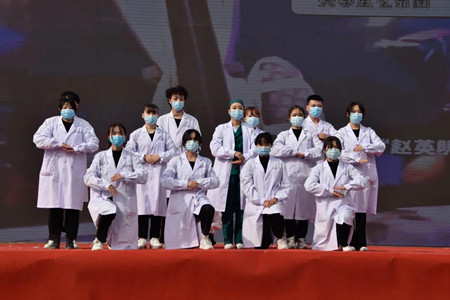 我院隆重举行2020级新生开学典礼暨文艺汇演