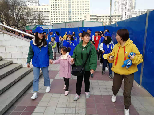 我院青年志愿者协会于2019年3月15日赴凡尘安星开展雷锋日系列志愿活动